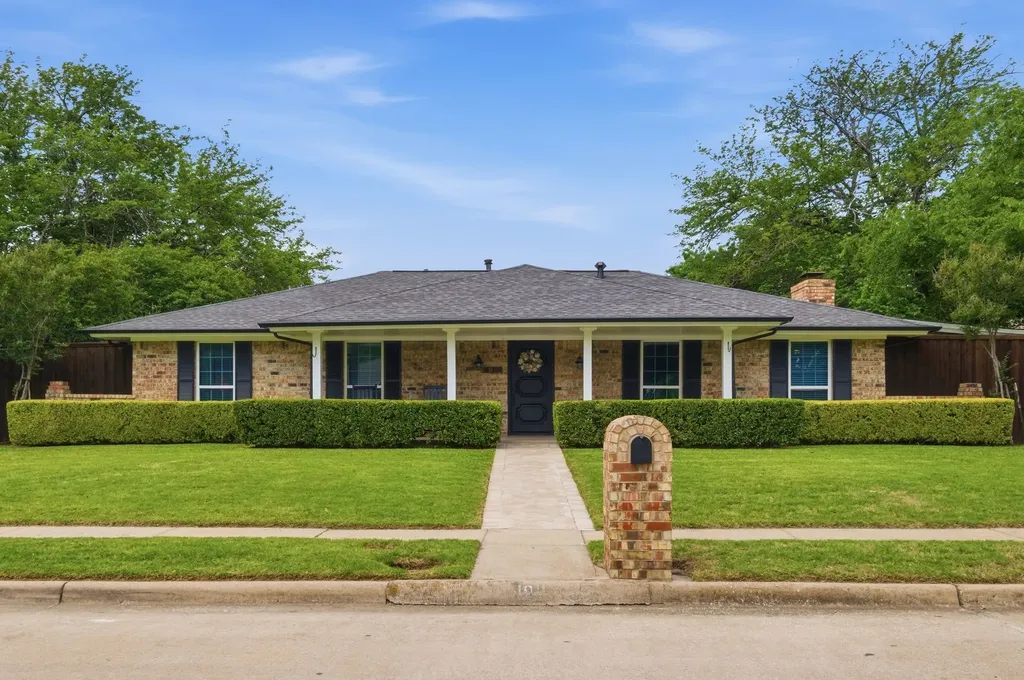 1911 Wisteria Way Mckinney TX 75071