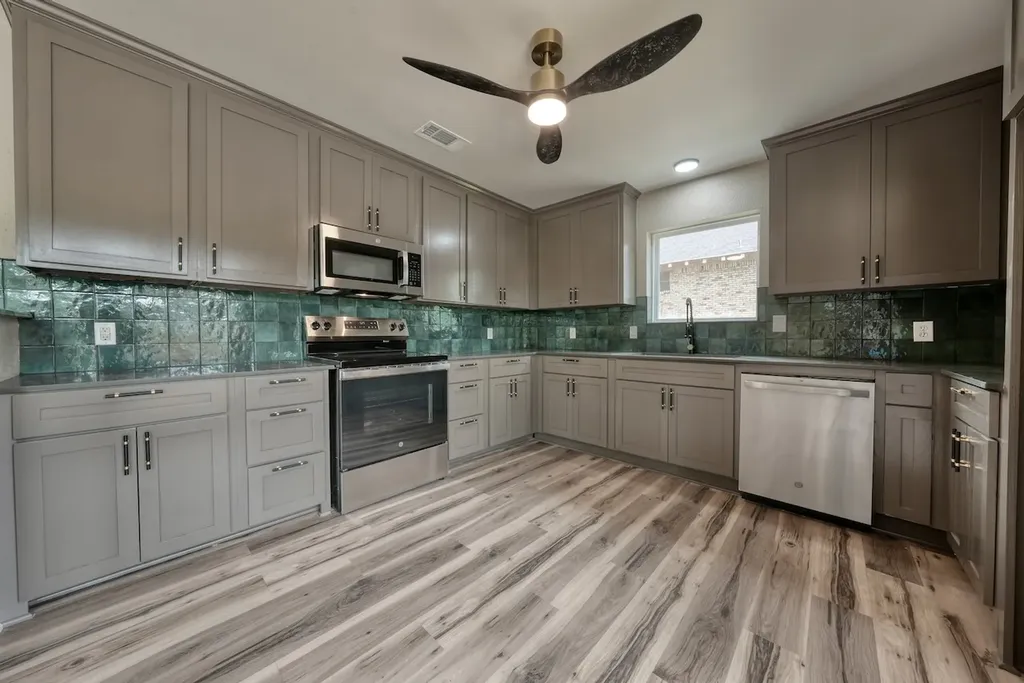 1221 Chateau Lane Hideaway TX 75771