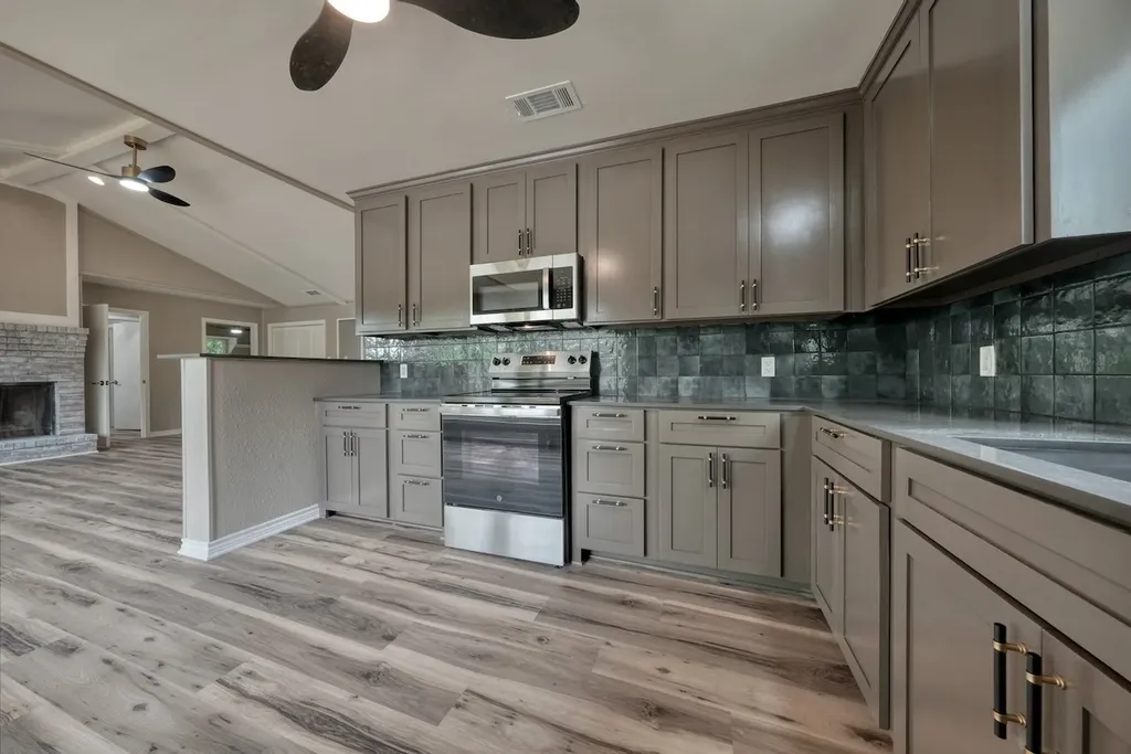 1221 Chateau Lane Hideaway TX 75771