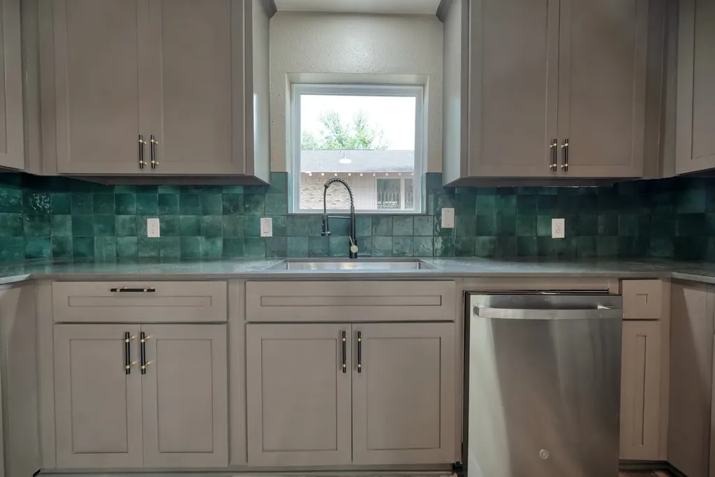 1221 Chateau Lane Hideaway TX 75771