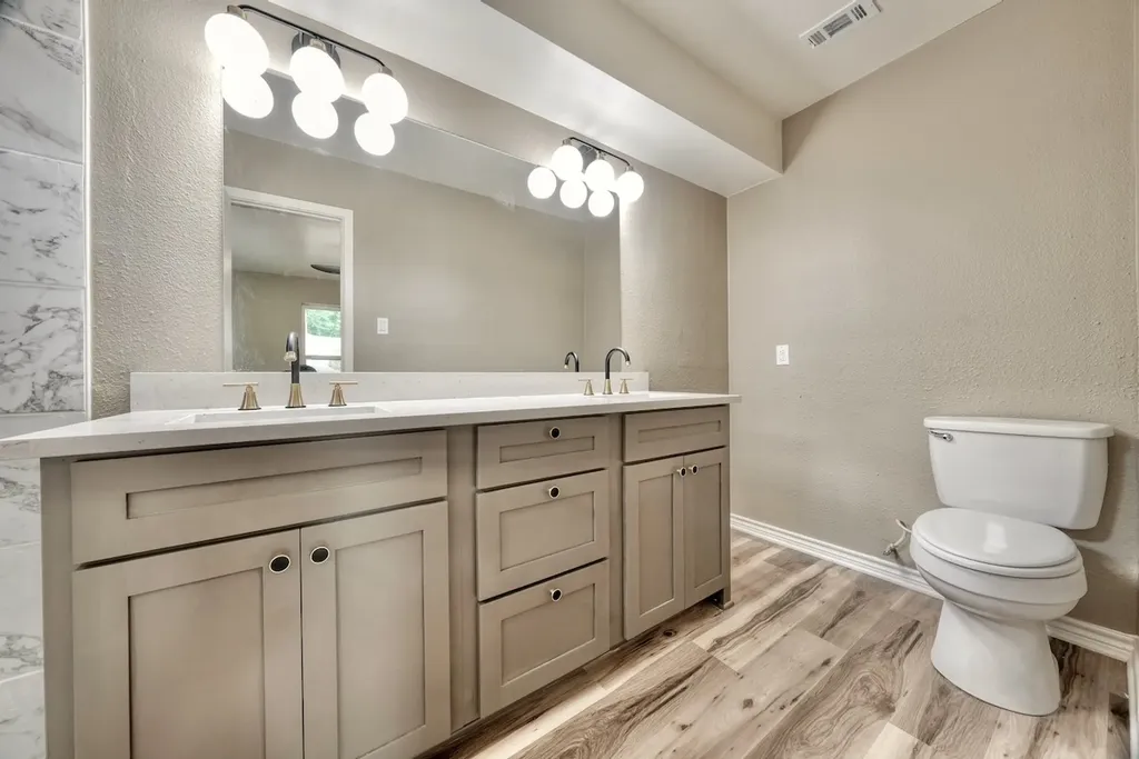 1221 Chateau Lane Hideaway TX 75771
