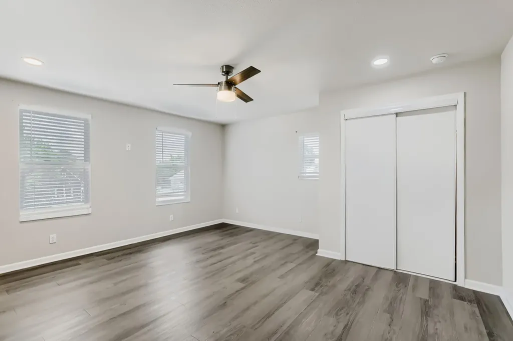 123 S 2nd Street Sanger TX 76266