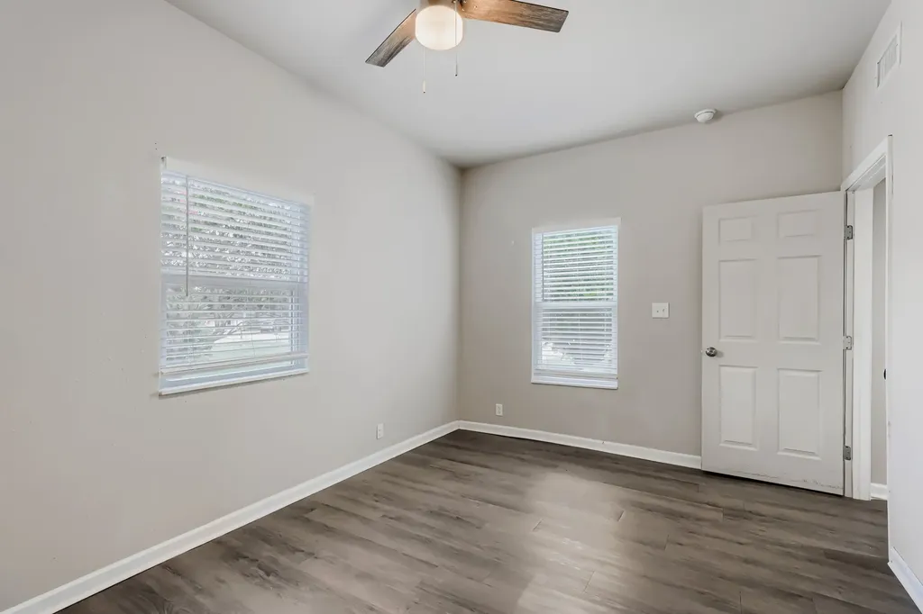 123 S 2nd Street Sanger TX 76266