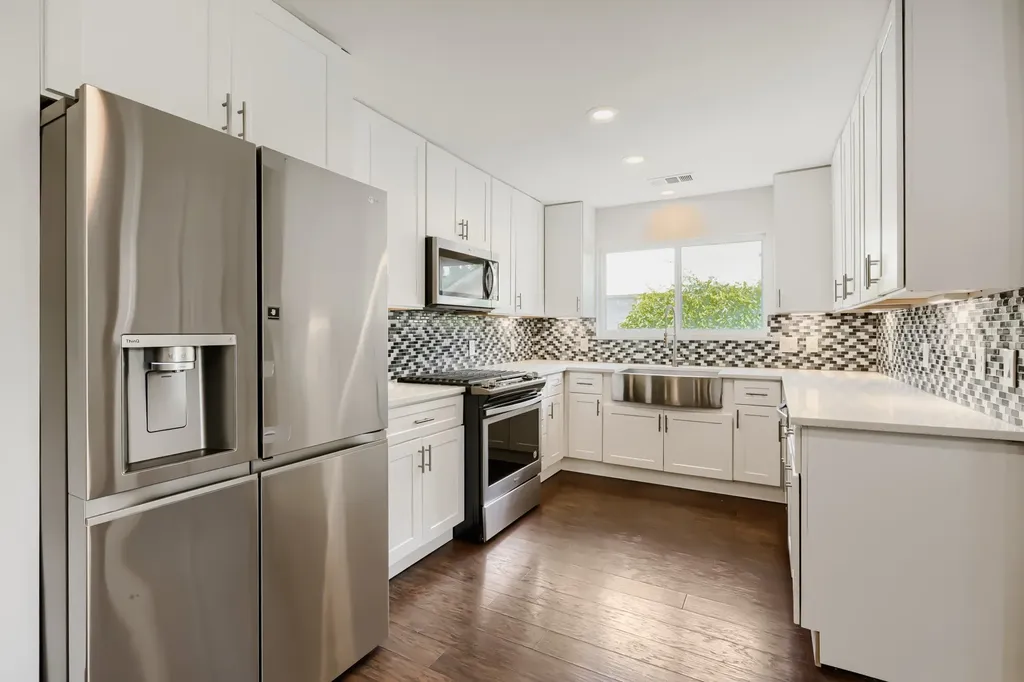 3217 Friar Lane Garland TX 75044