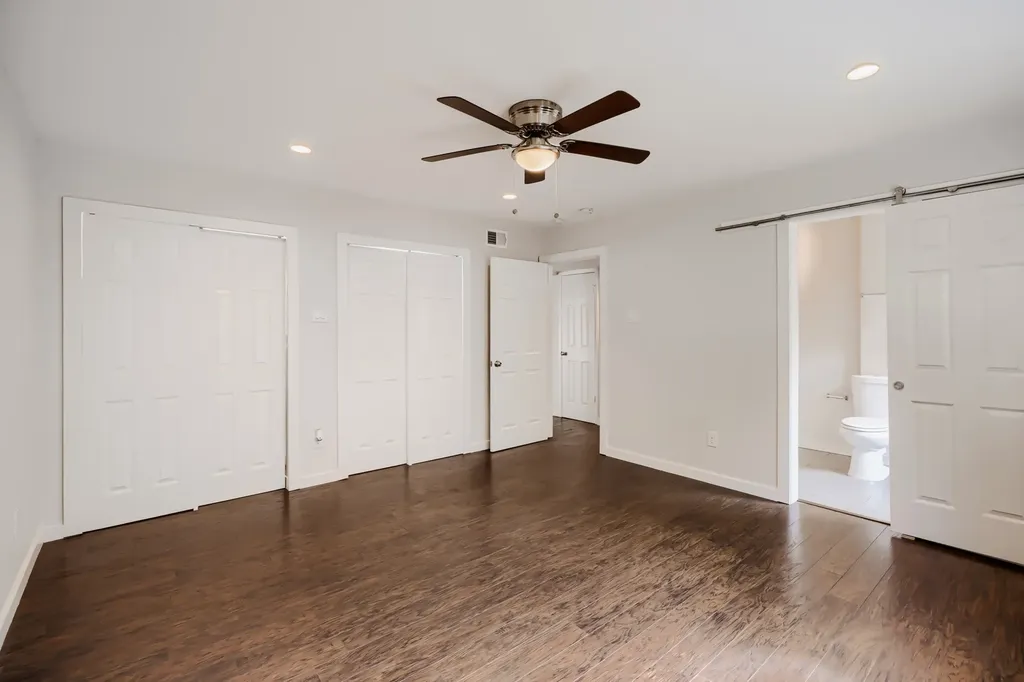 3217 Friar Lane Garland TX 75044