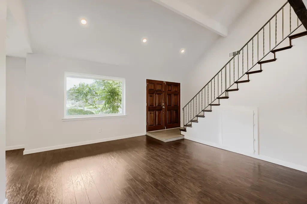 3217 Friar Lane Garland TX 75044