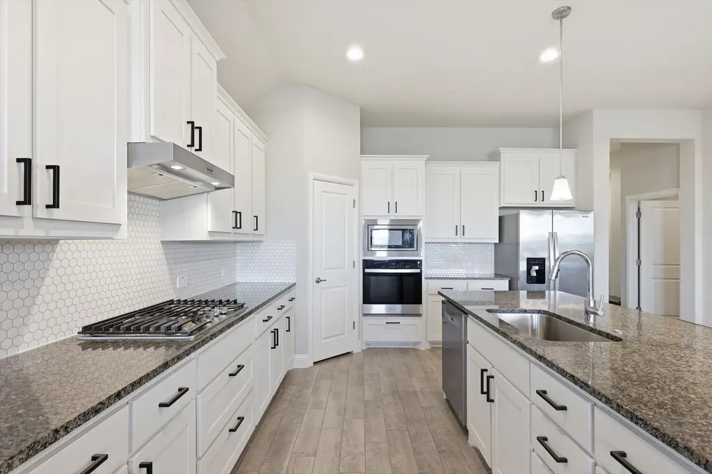 3021 Lionsgate Drive Argyle TX 76226