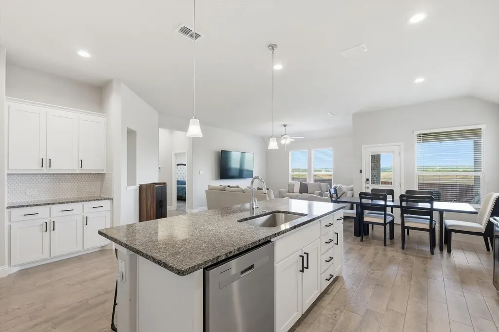 3021 Lionsgate Drive Argyle TX 76226