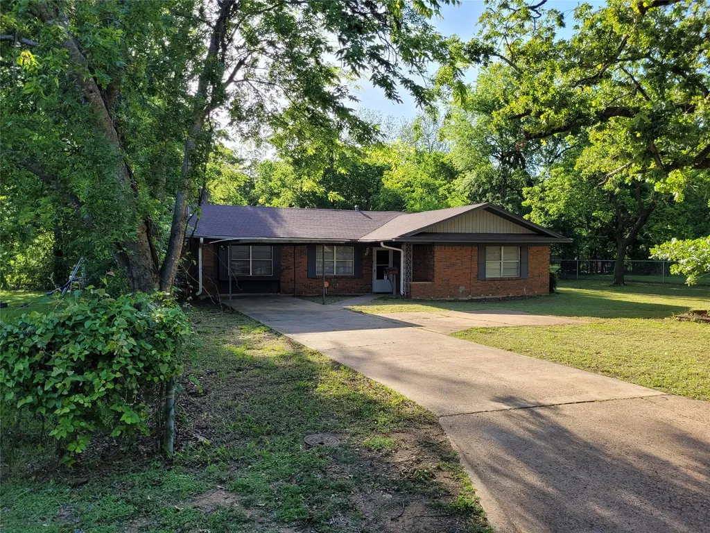 410 SW 22nd Paris TX 75460