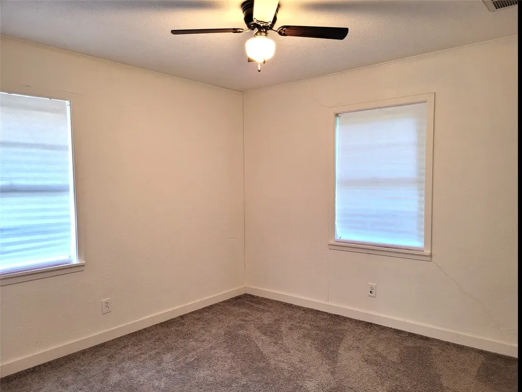 410 SW 22nd Paris TX 75460