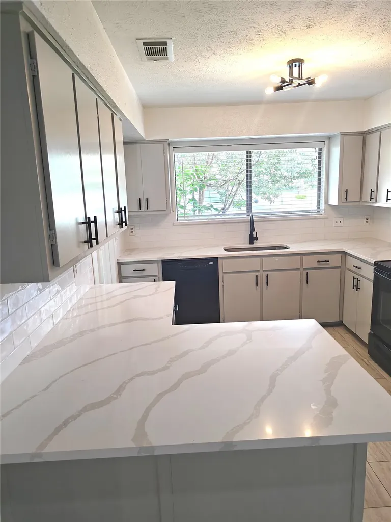 3921 Timberidge Drive Irving TX 75038