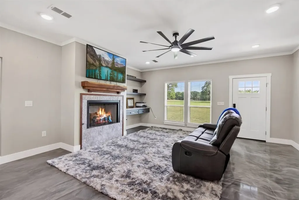 9968 County Road 1200 Athens TX 75751
