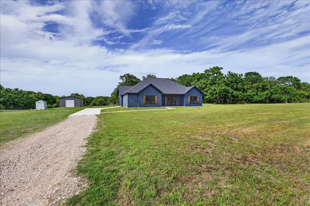 9968 County Road 1200 Athens TX 75751