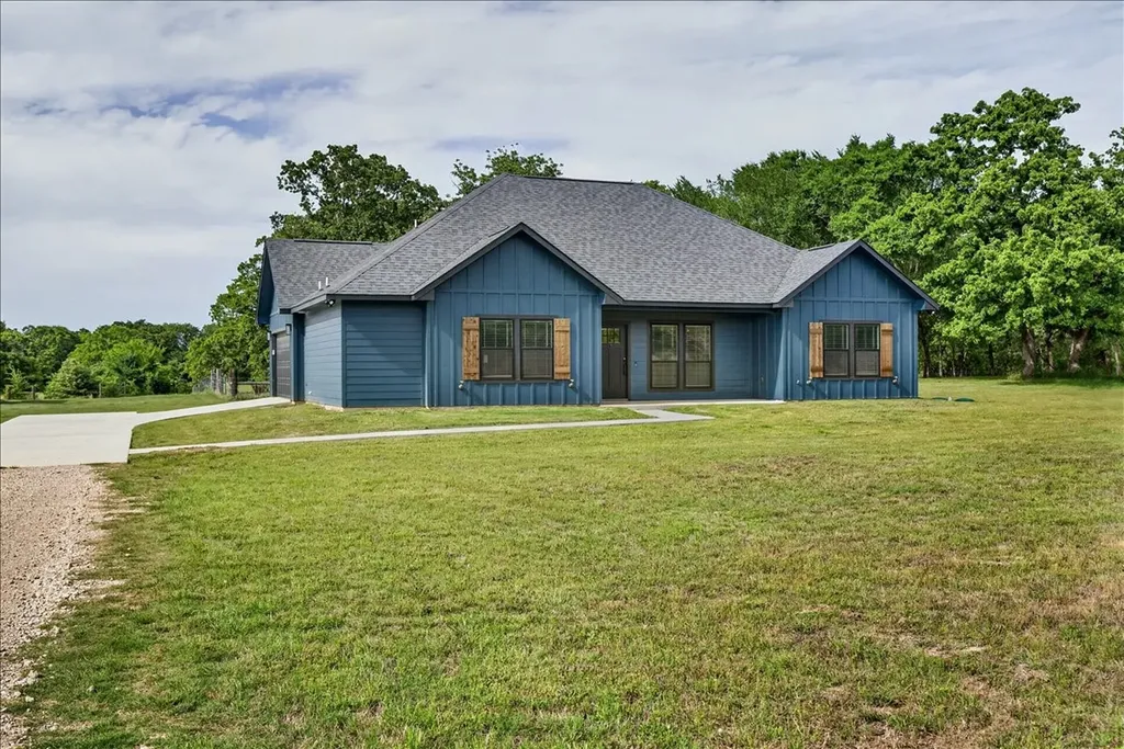 9968 County Road 1200 Athens TX 75751