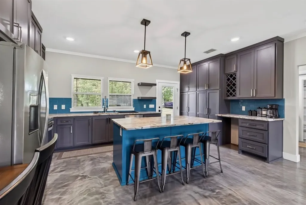 9968 County Road 1200 Athens TX 75751