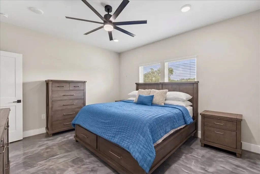 9968 County Road 1200 Athens TX 75751