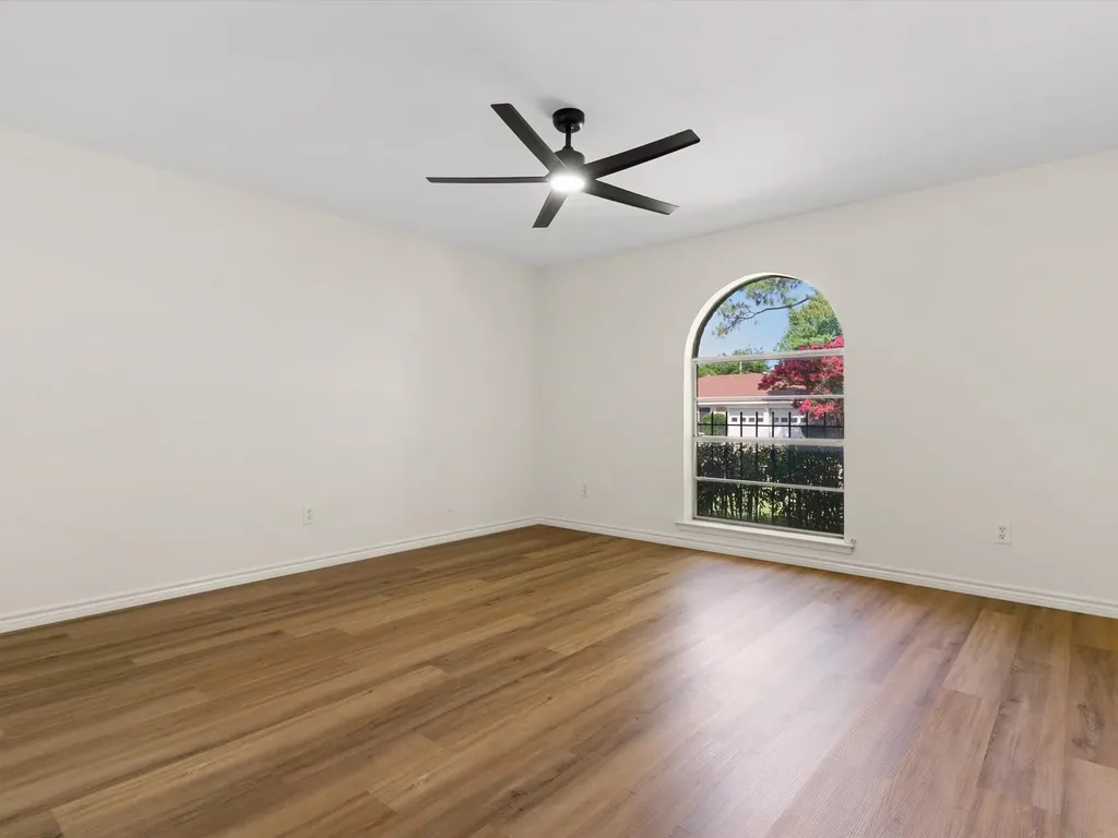 3732 Holland Drive North Richland Hills TX 76180