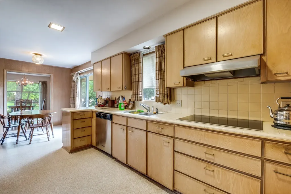 1723 Timbergrove Circle Dallas TX 75208