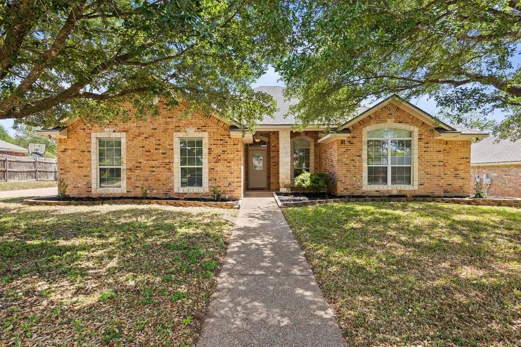 713 Ver-lo Drive Lorena TX 76655