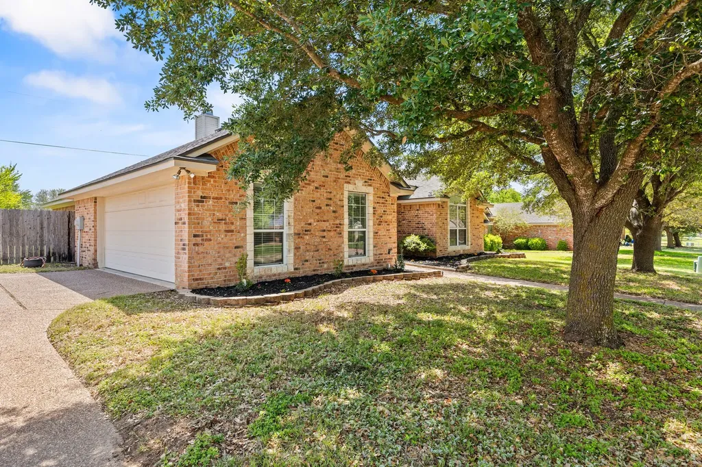 713 Ver-lo Drive Lorena TX 76655