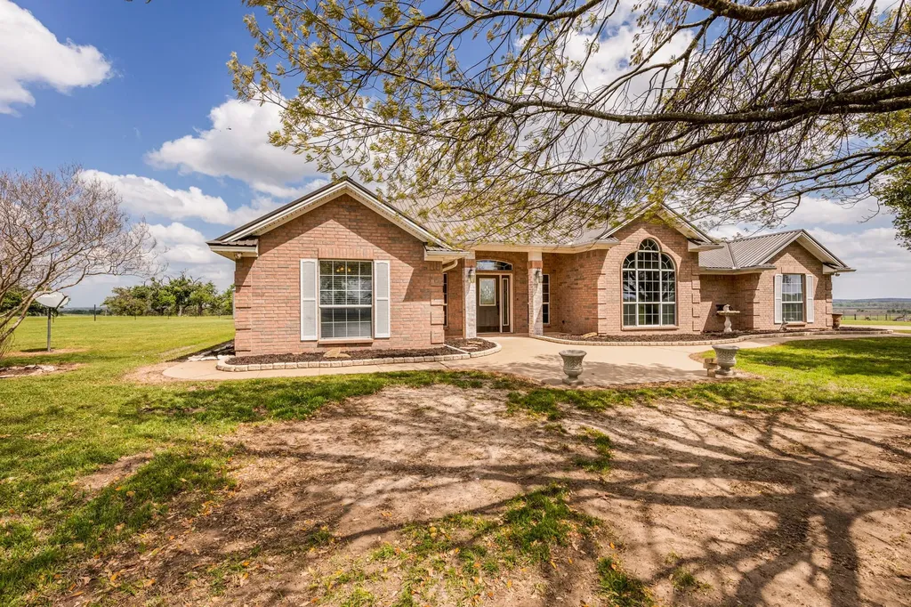 730 County Road 226a Cameron TX 76520