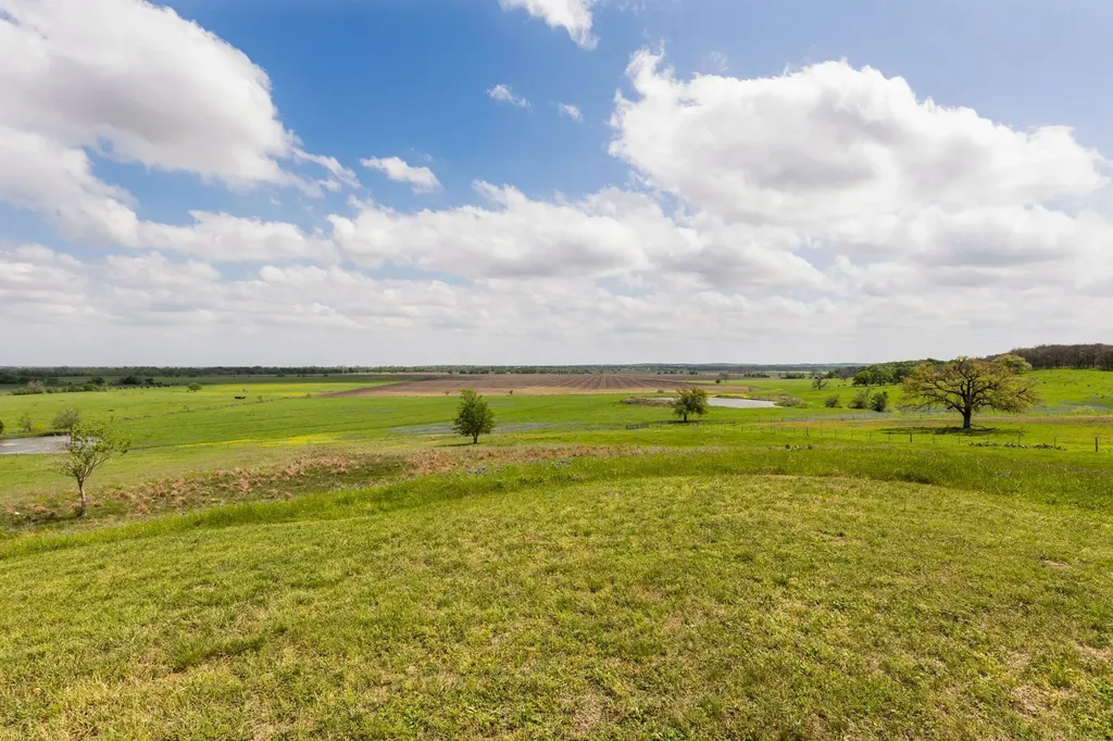730 County Road 226a Cameron TX 76520