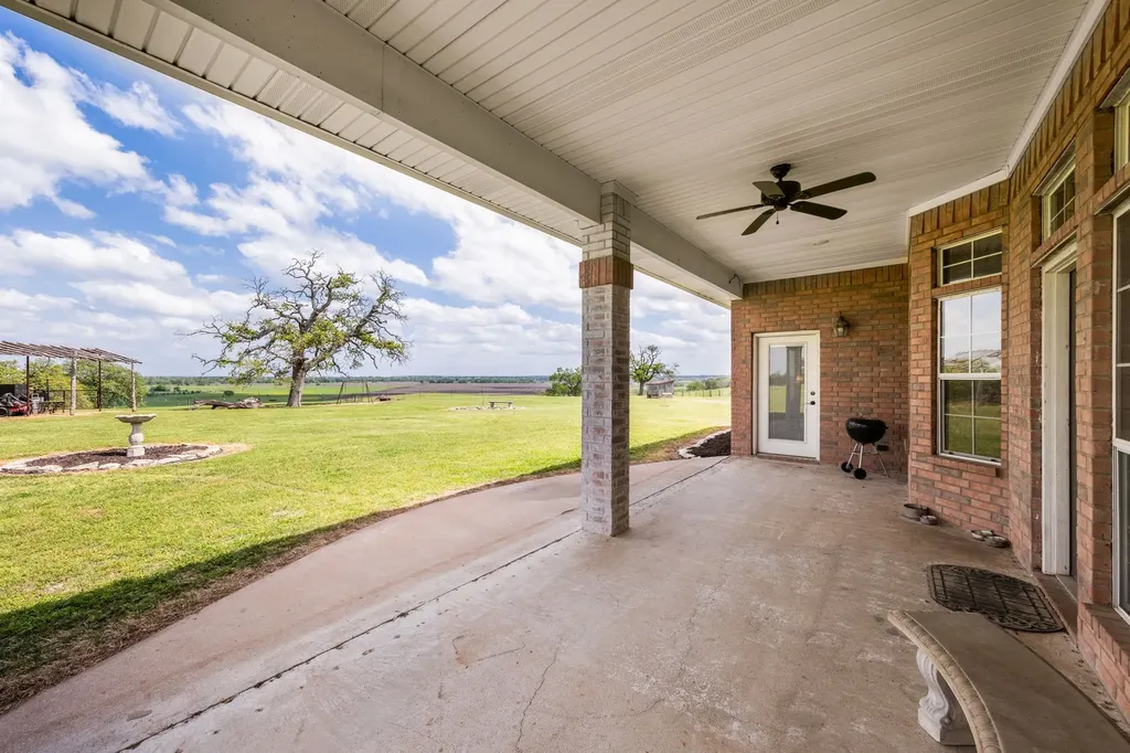 730 County Road 226a Cameron TX 76520