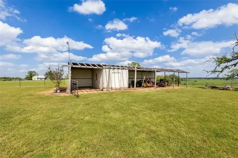 730 County Road 226a Cameron TX 76520