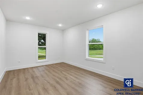 11458 St Highway 171 Covington TX 76636