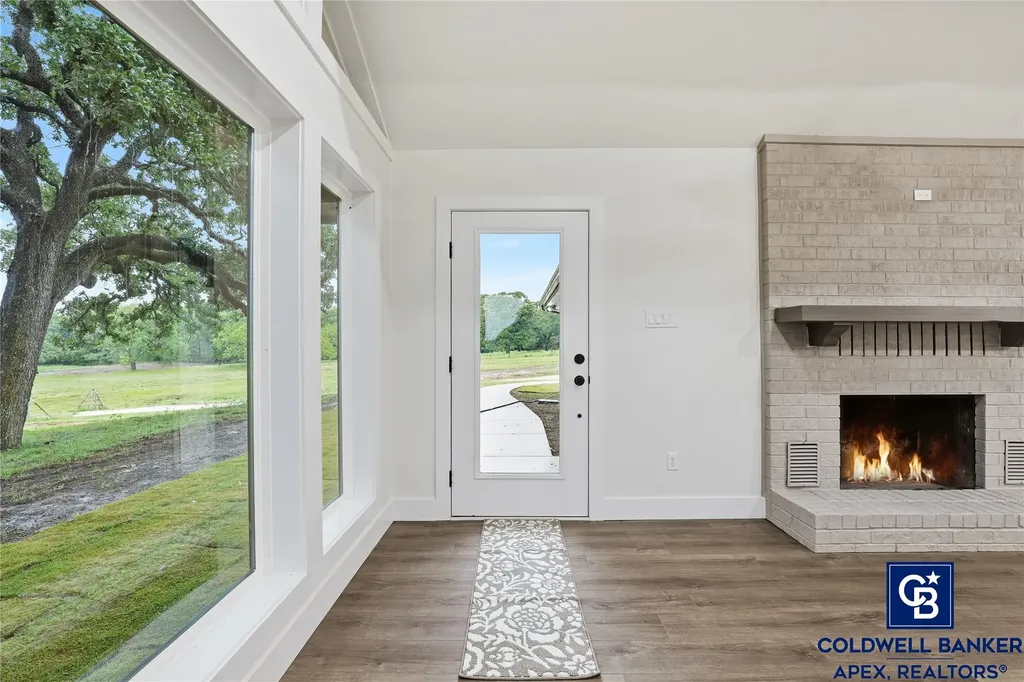 11458 State Highway 171 Covington TX 76636