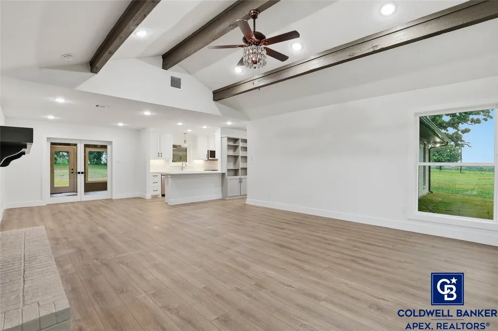 11458 State Highway 171 Covington TX 76636