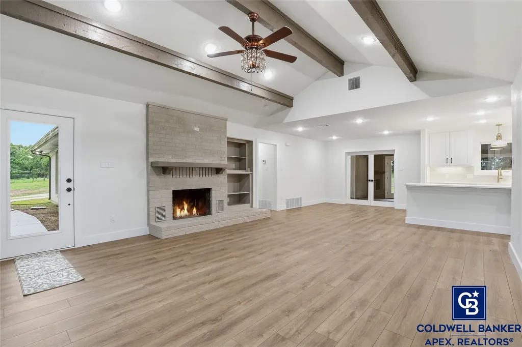 11458 State Highway 171 Covington TX 76636