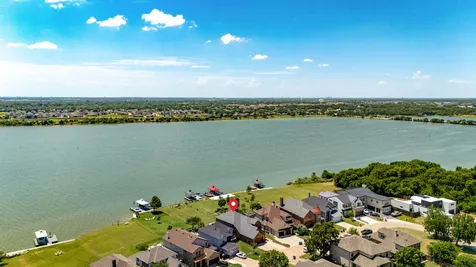2313 Windjammer Way Rowlett TX 75088