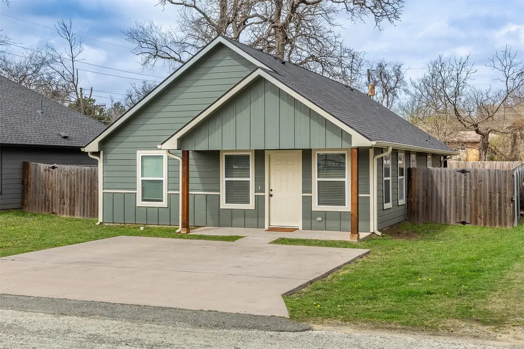 933 Rice Street Denison TX 75020
