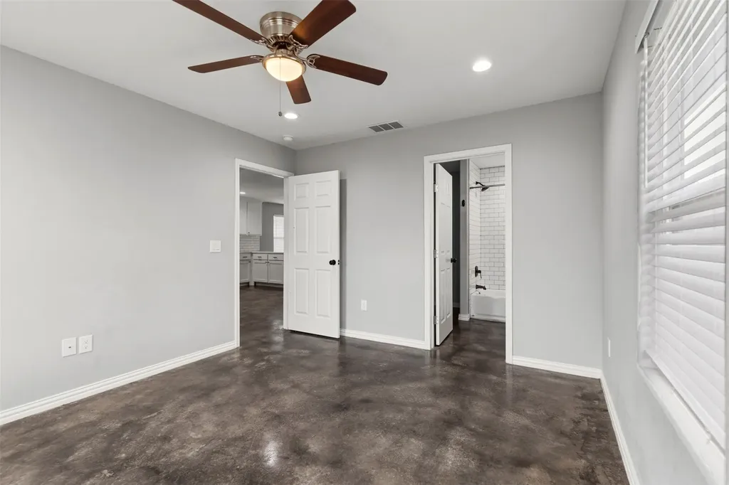 933 Rice Street Denison TX 75020
