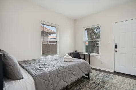 4216 E Side Avenue Dallas TX 75226