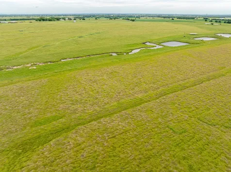 1010 County Road 382 Era TX 76238