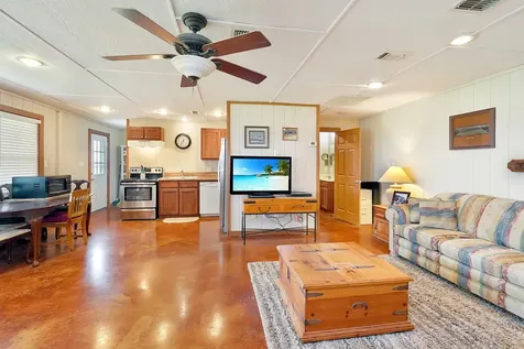 1010 County Road 382 Era TX 76238