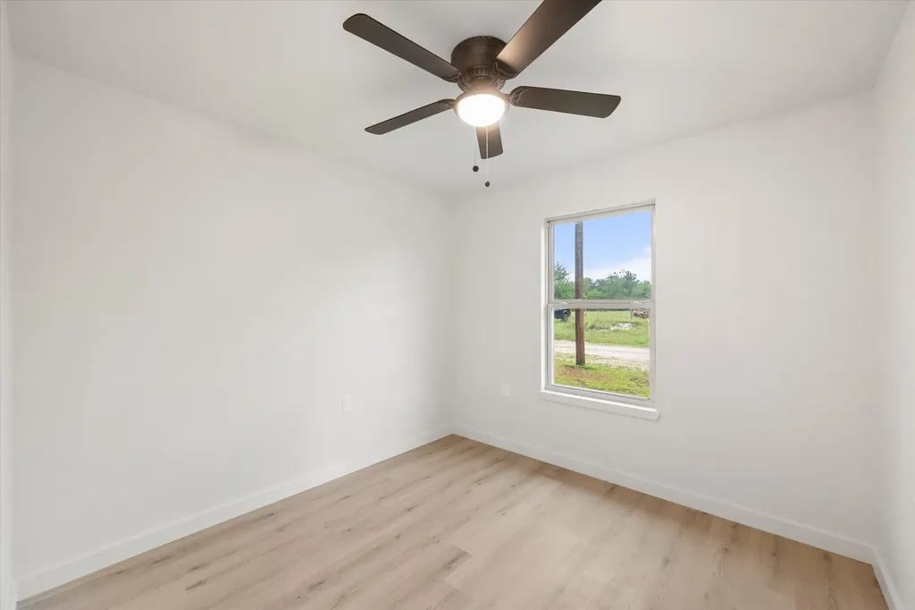 901 S 3rd Dawson TX 76639