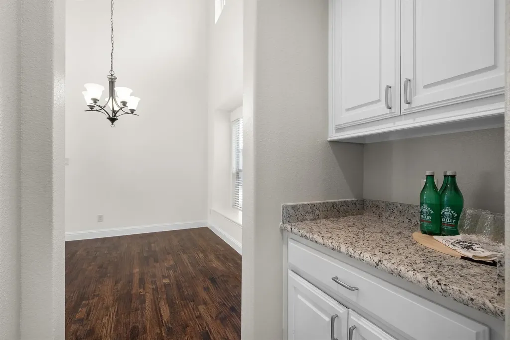 1517 Presley Way Lantana TX 76226