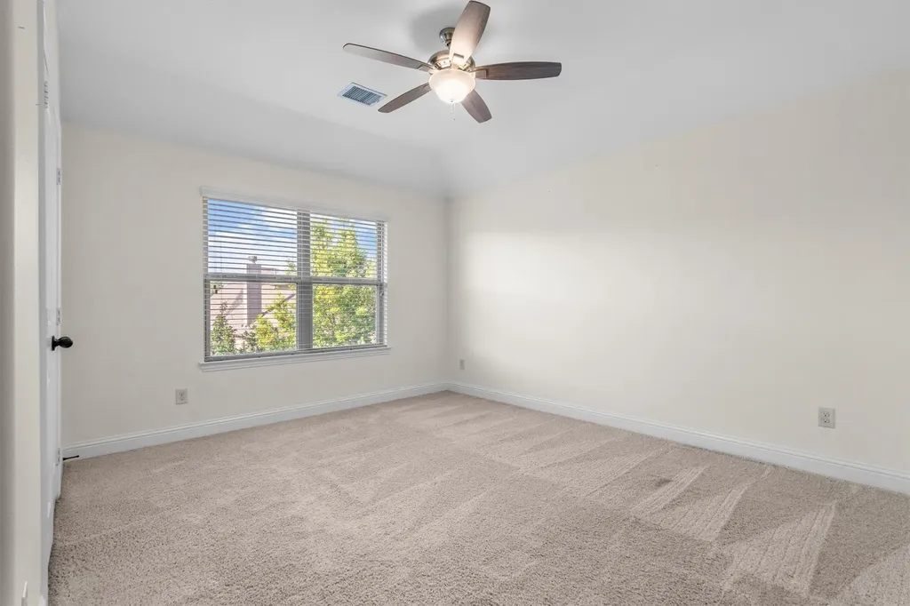 1517 Presley Way Lantana TX 76226