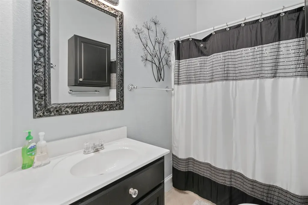 238 E Saint Andrews Drive Mabank TX 75156
