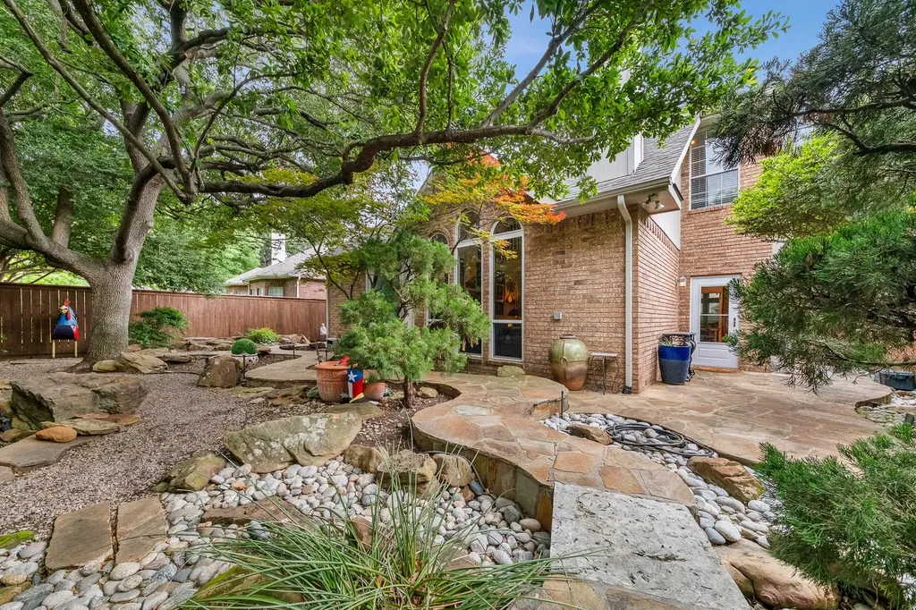 14664 Wayside Court Addison TX 75001