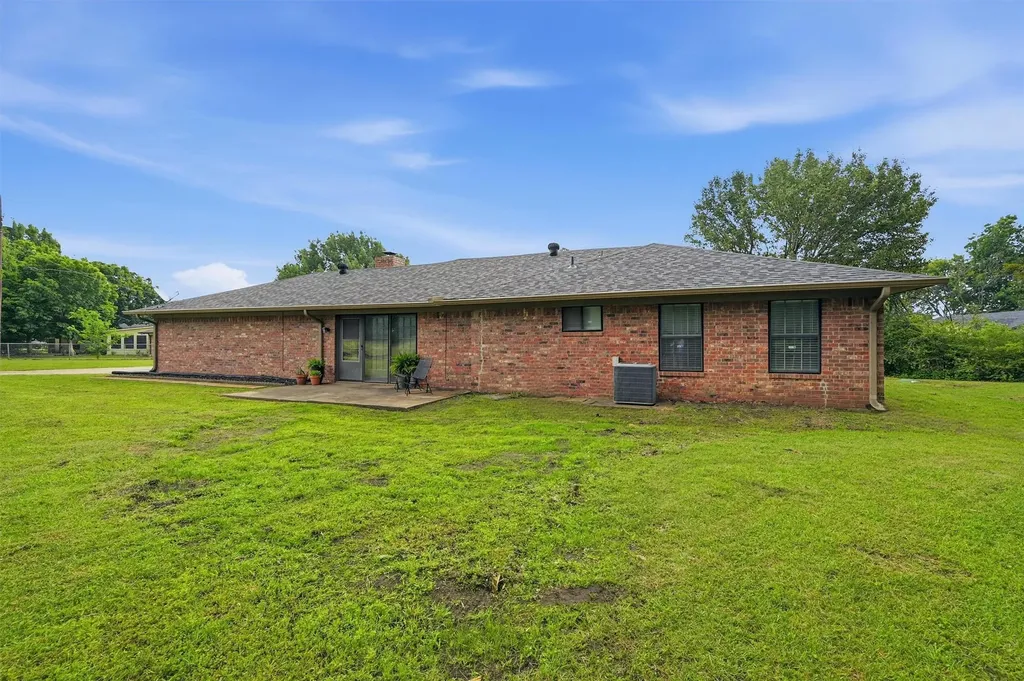3347 Carriage Circle Sherman TX 75092