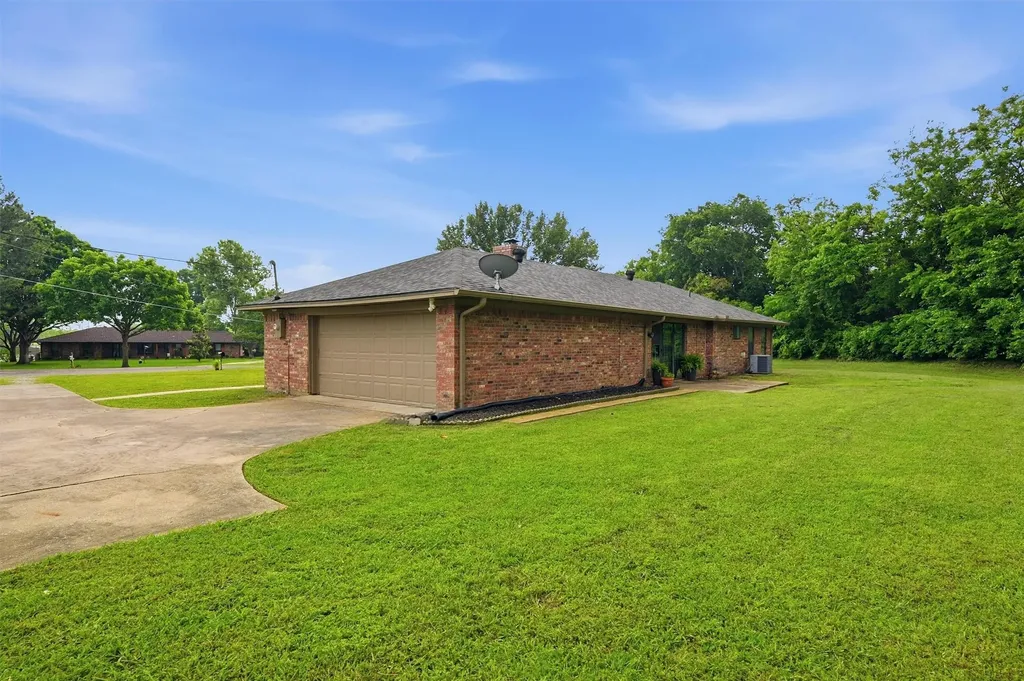 3347 Carriage Circle Sherman TX 75092