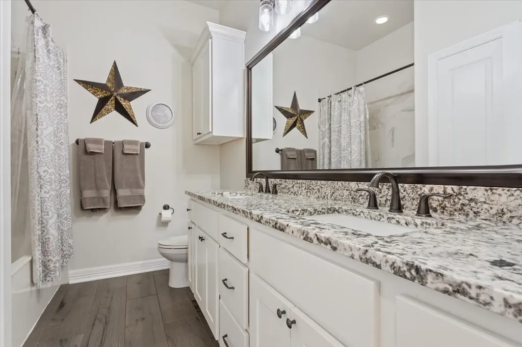 102 Rancho Del Lago Lane Morgans Point Resort TX 76513