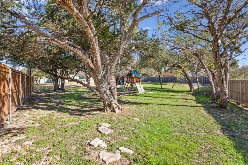 102 Rancho Del Lago Lane Morgans Point Resort TX 76513