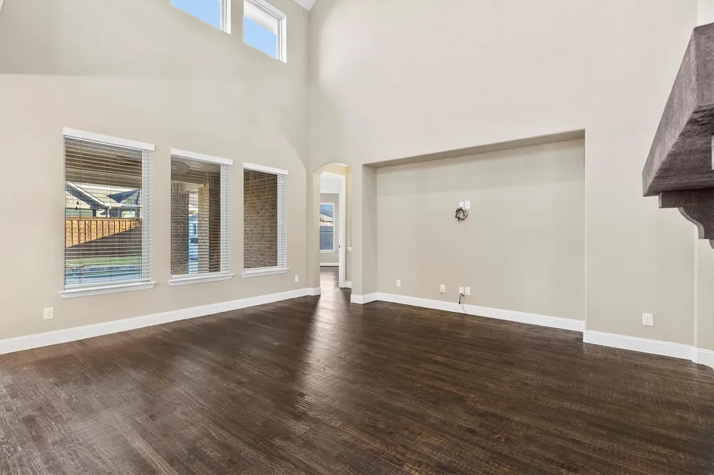 3701 Birmington The Colony TX 75056