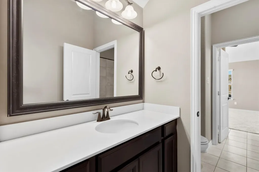 3701 Birmington The Colony TX 75056