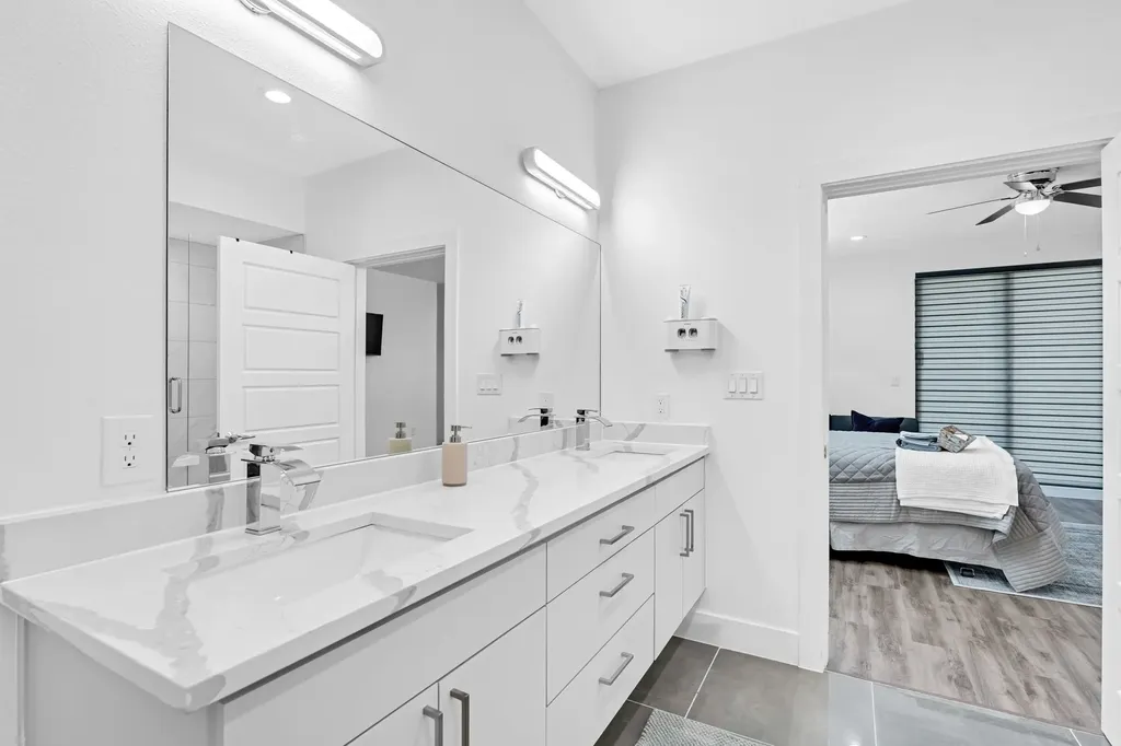 162 S Cisco Street Dallas TX 75246